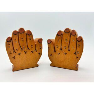 Vintage Wooden Hand-shaped salt and pepper shakers Manicure Nail Salon Unique